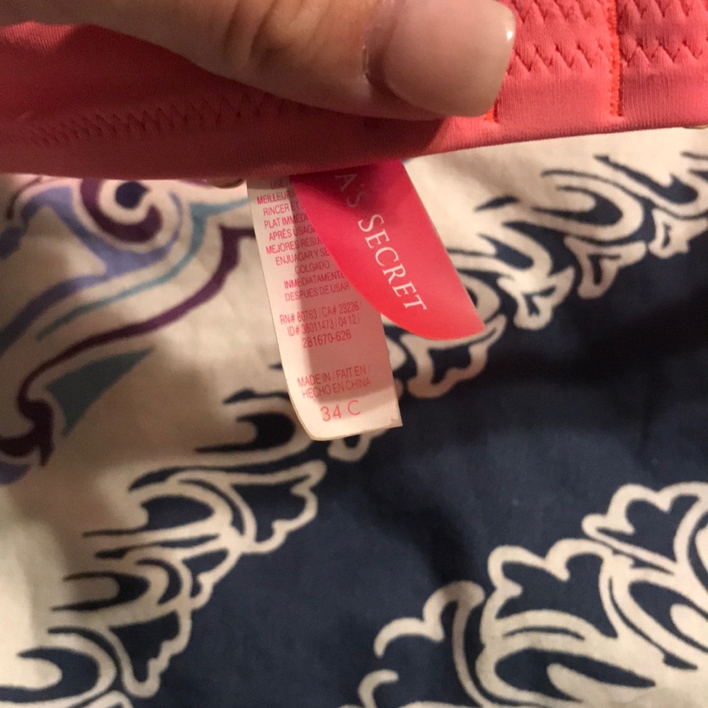Victoria Secret Bikini Top - Picture 4 of 4